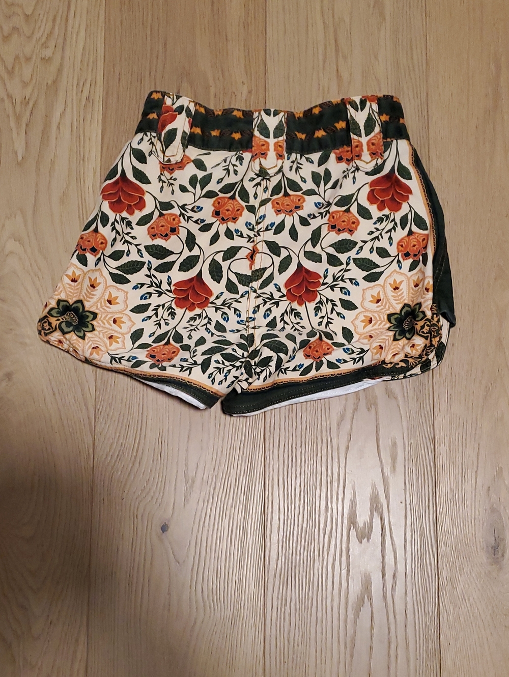 FARM Rio Floral Embroidered Cream, Green & Red High-Waist Shorts - Picture 4 of 4